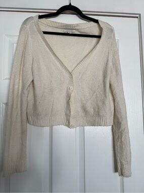 American Eagle Outfitters Cream Cropped V-Neck Button Cardigan